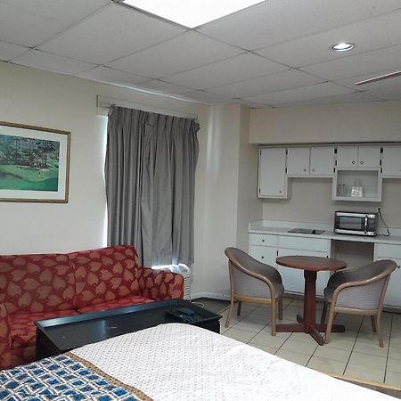 Zainee Inc Budgetel Inn And Suites AugustaAugusta  Kültér fotó