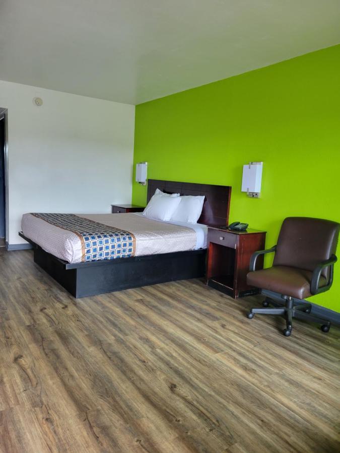 Zainee Inc Budgetel Inn And Suites AugustaAugusta  Kültér fotó