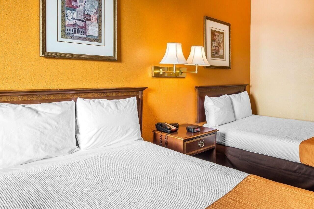 Zainee Inc Budgetel Inn And Suites AugustaAugusta  Kültér fotó