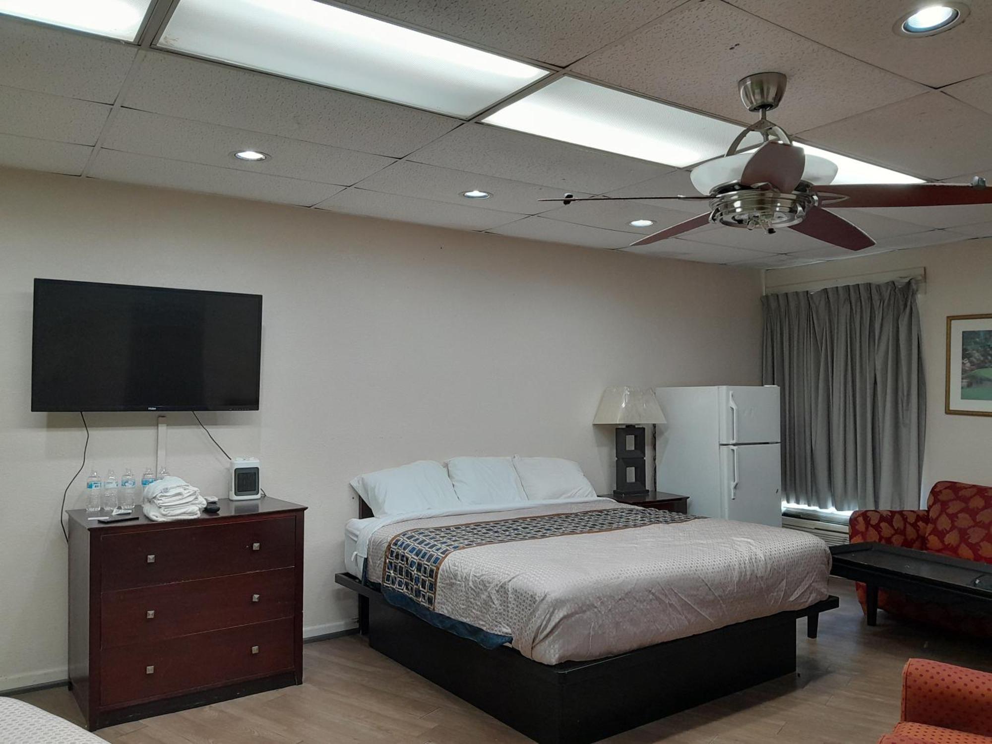 Zainee Inc Budgetel Inn And Suites AugustaAugusta  Kültér fotó