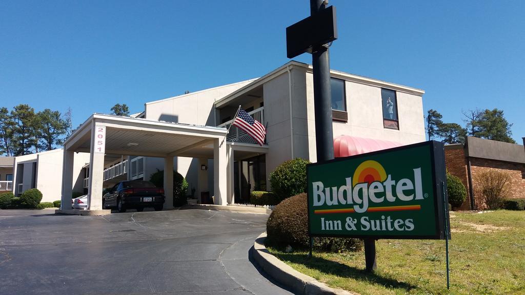 Zainee Inc Budgetel Inn And Suites AugustaAugusta  Kültér fotó